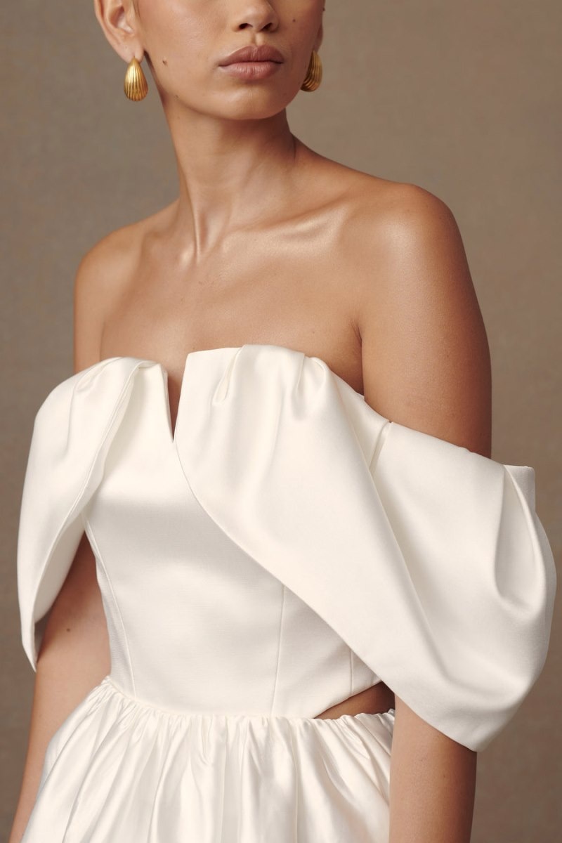 Women's Meshki Portia Off Shoulder Satin Top Wedding Dress White Australia | Z9T-1582