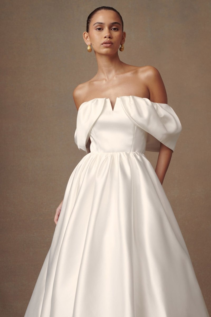 Women's Meshki Portia Off Shoulder Satin Top Wedding Dress White Australia | Z9T-1582